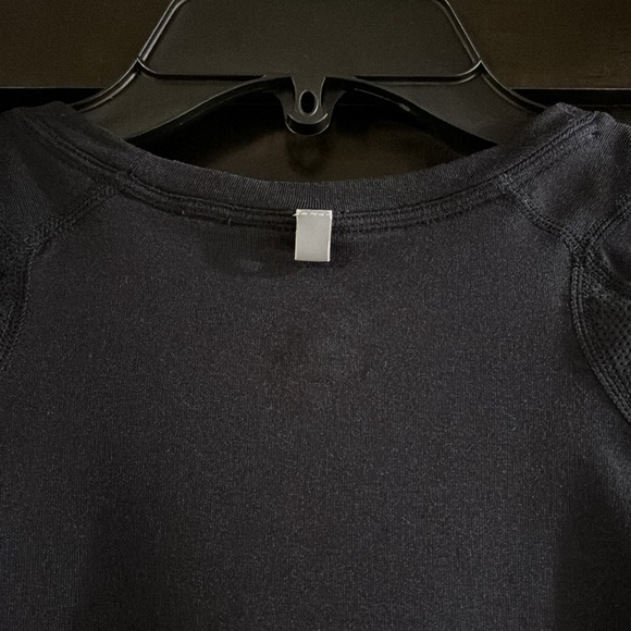 Nike Dri-Fit Short Sleeve Top - Picture 6 of 6